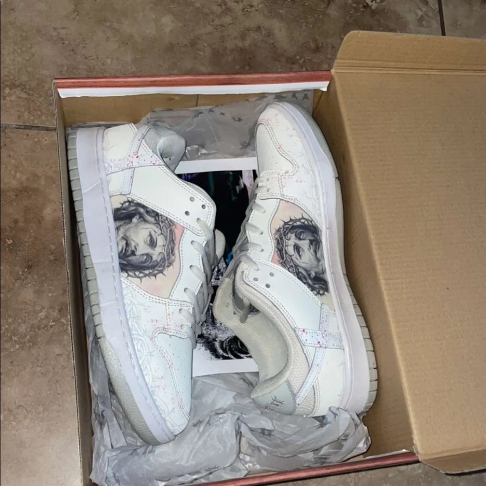 Jesus x Dunk low
